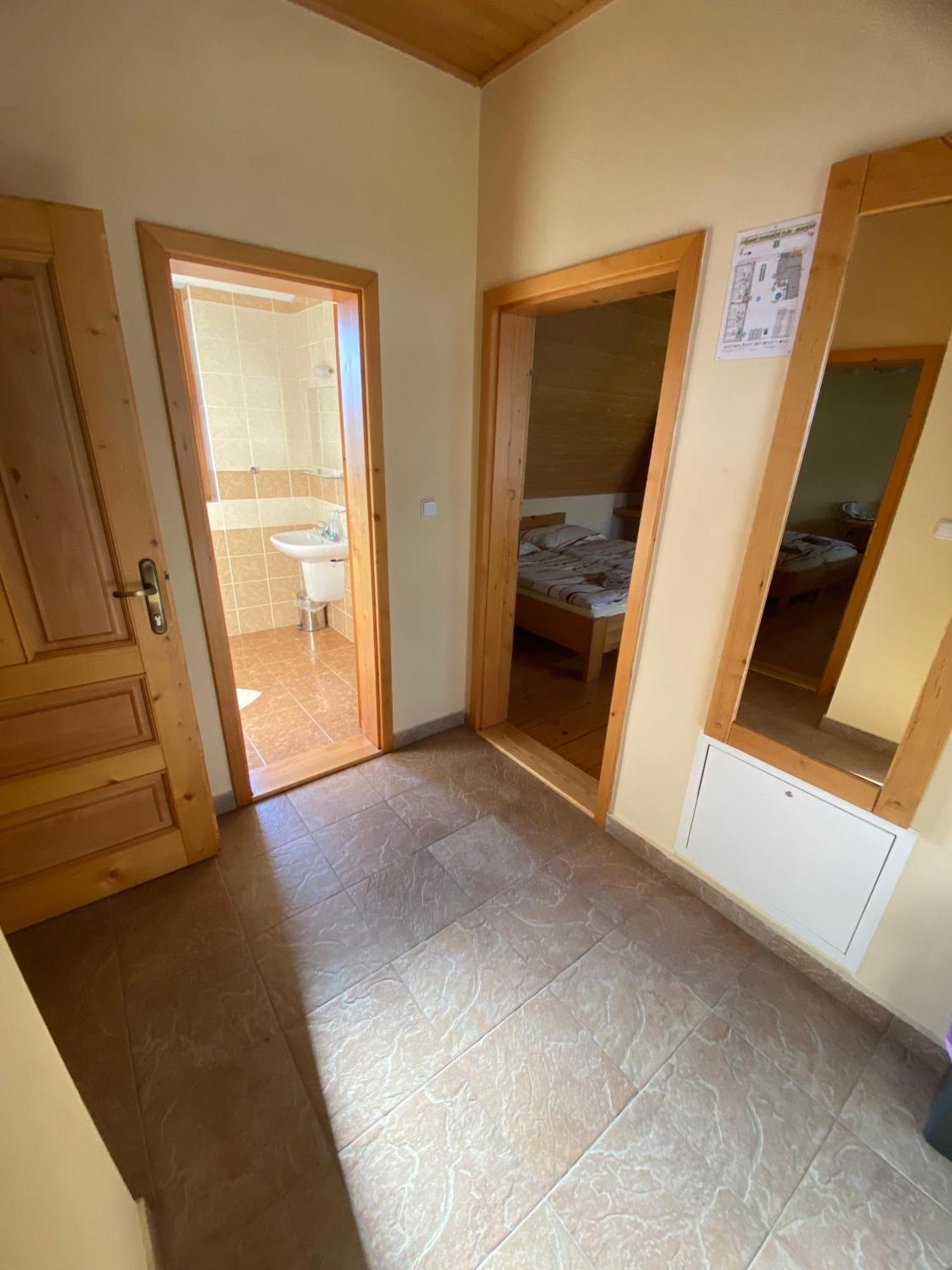 Penzion Weinerovka Varin Žilina Exteriör bild